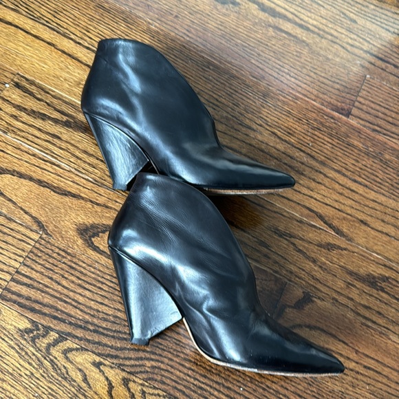 ISABEL MARANT Adenn
Leather Boots
Size: 10 | FR 41 - Picture 13 of 14